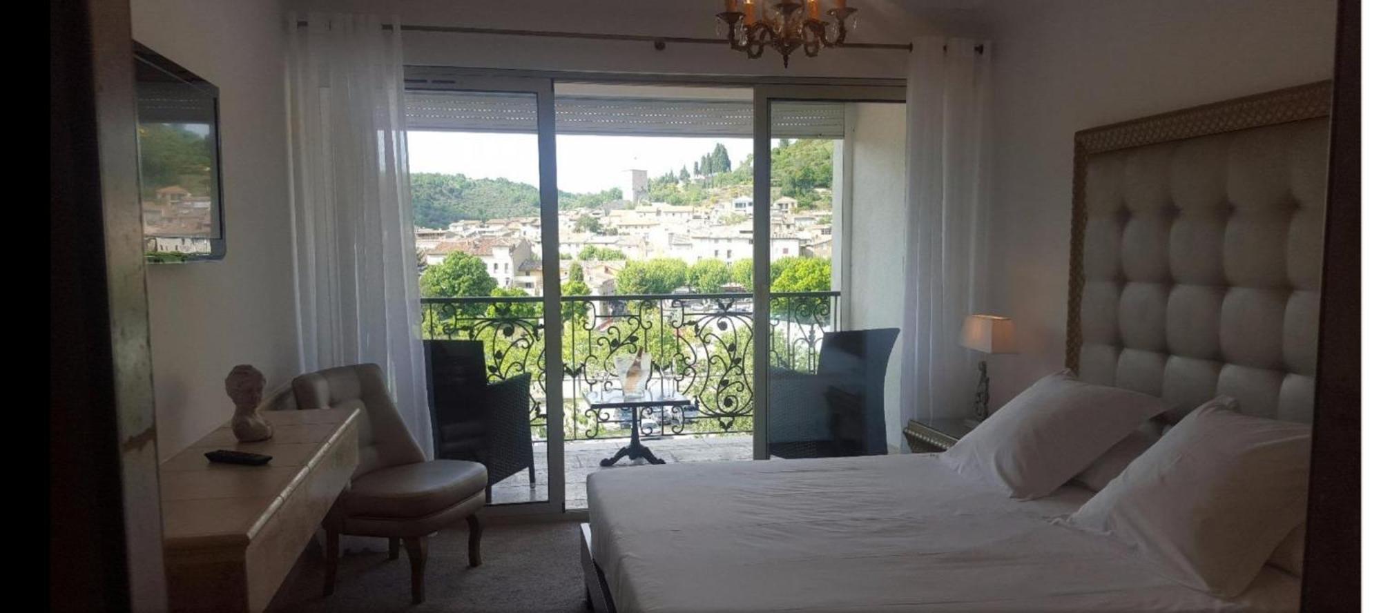 Hotel Les Deux Lions Riez Eksteriør billede
